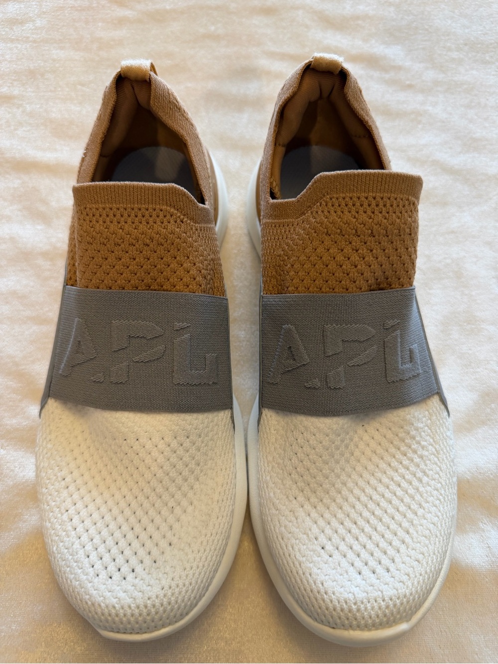 APL TechLoom Bliss Sneakers Almond Size 7